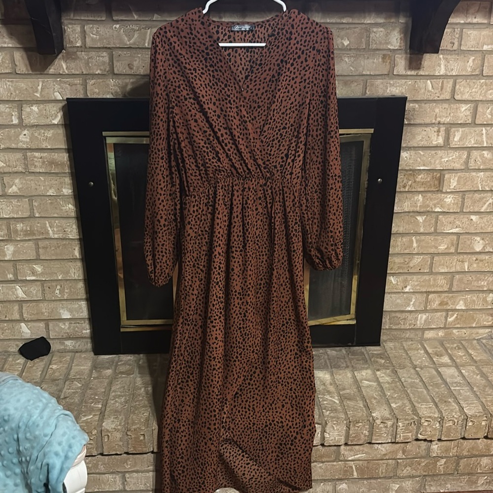 Pretty garden brown dress